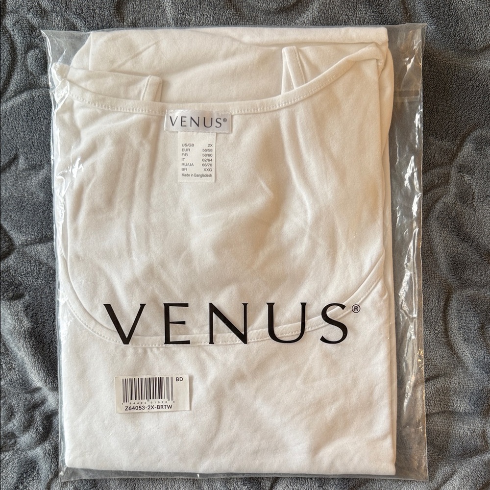 VENUS Classic Scoop Neck Tank